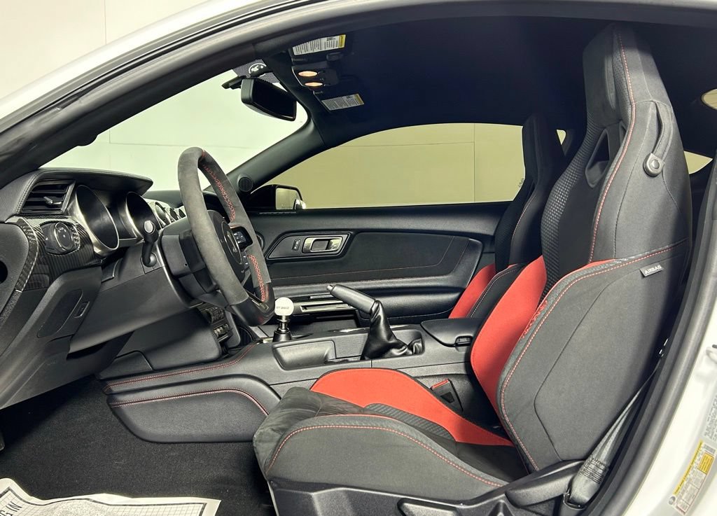 Used 2019 Ford Mustang Shelby GT350R w/ GT350R Equipment Group 920A RWD image 31