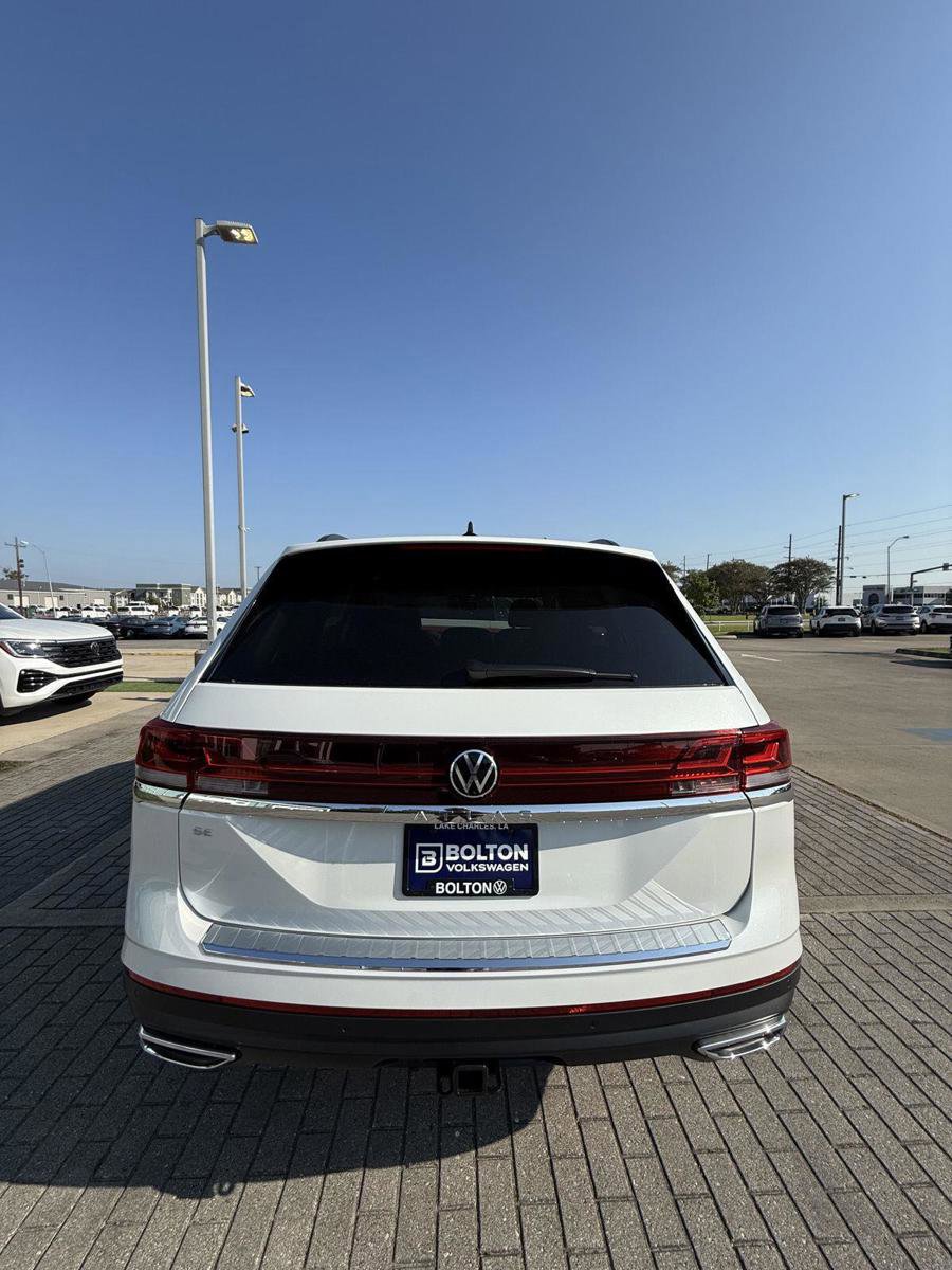 New 2026 Volkswagen Atlas SE image 8