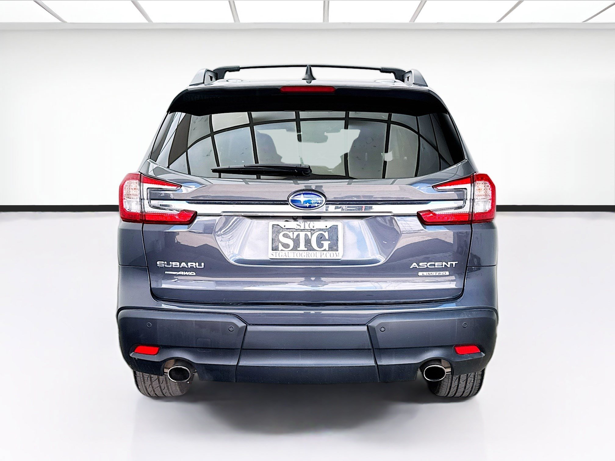 Used 2023 Subaru Ascent Limited AWD/4WD image 5