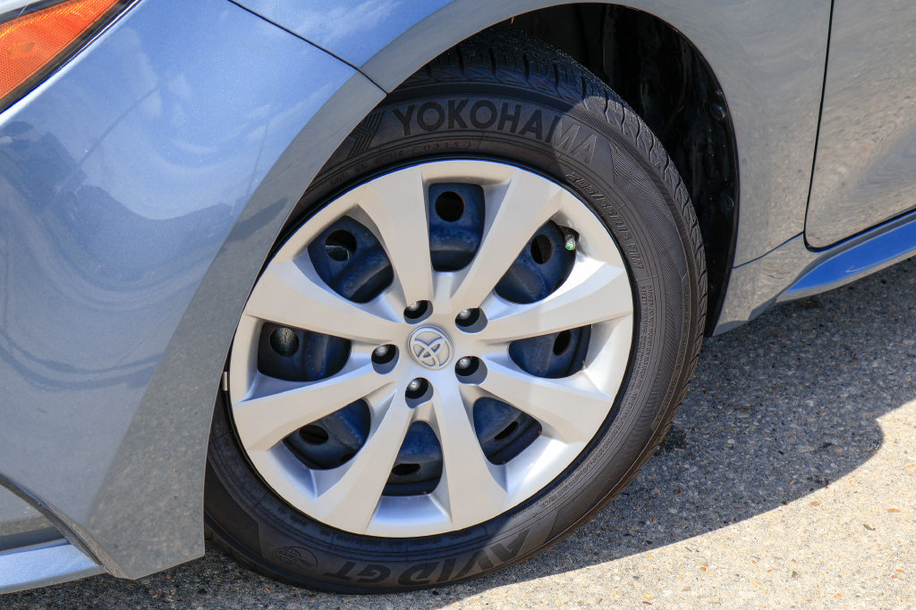 Used 2026 Toyota Corolla LE FWD image 27