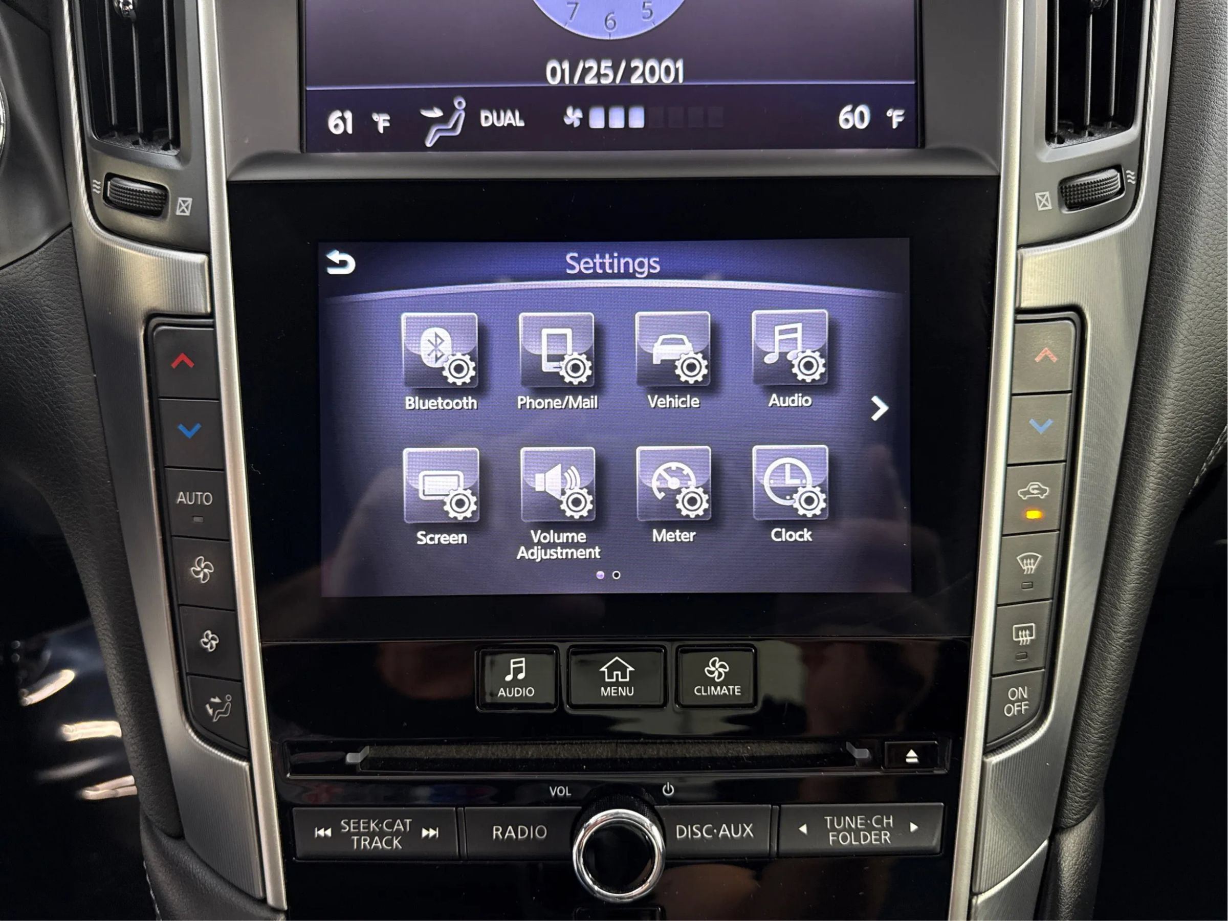 Used 2018 INFINITI Q60 3.0t Luxe AWD/4WD image 34