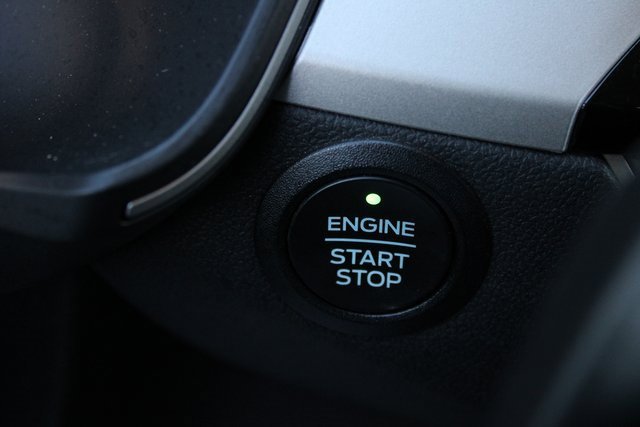 Used 2022 Ford Escape SEL image 15