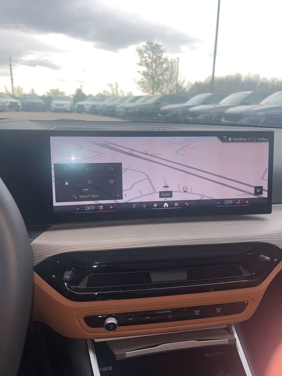 Used 2025 BMW 330i xDrive Sedan image 7