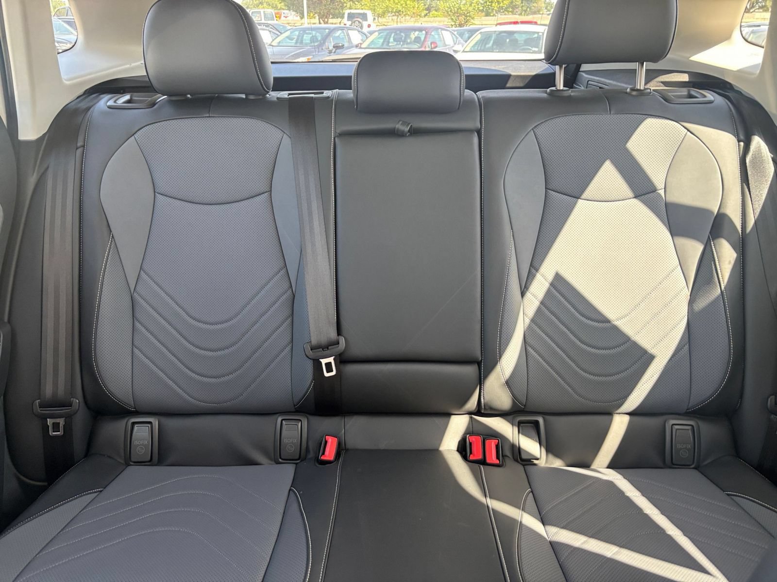 Used 2026 Volkswagen Tiguan SE AWD/4WD image 39