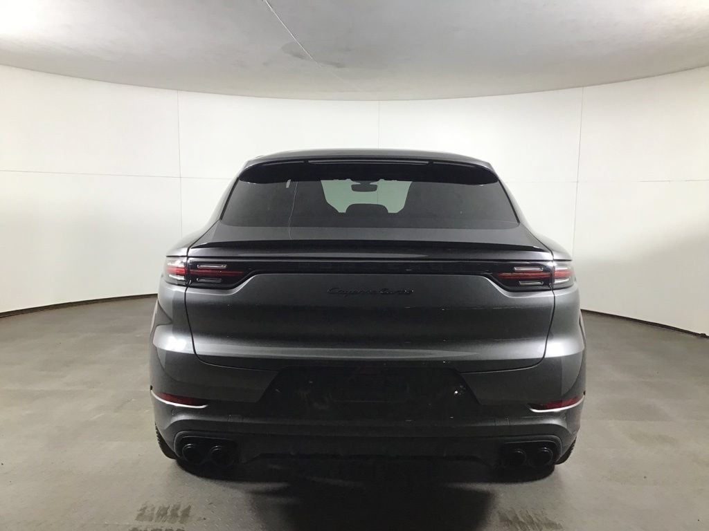 Certified 2020 Porsche Cayenne Turbo AWD/4WD image 4