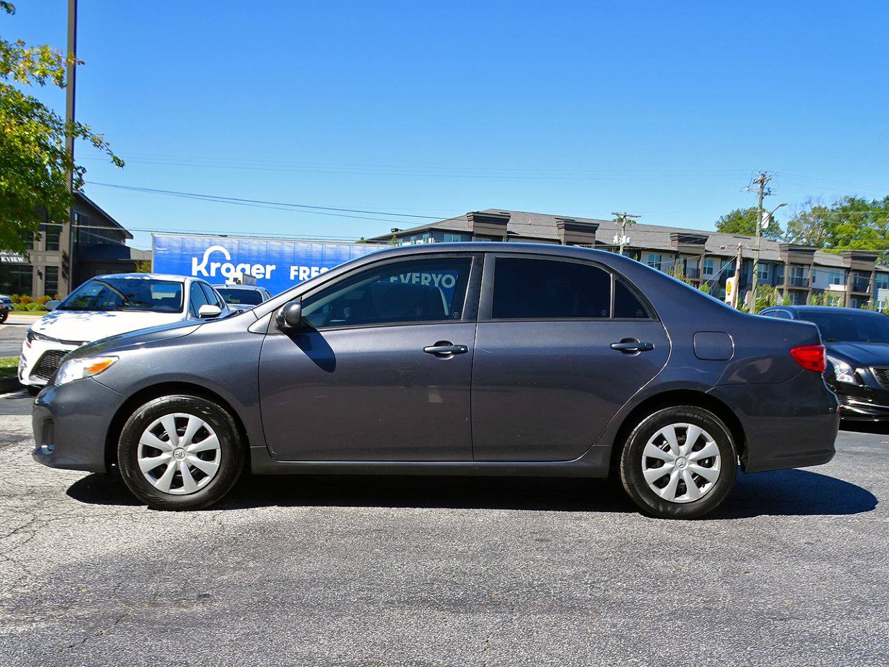 Used 2011 Toyota Corolla LE FWD image 4