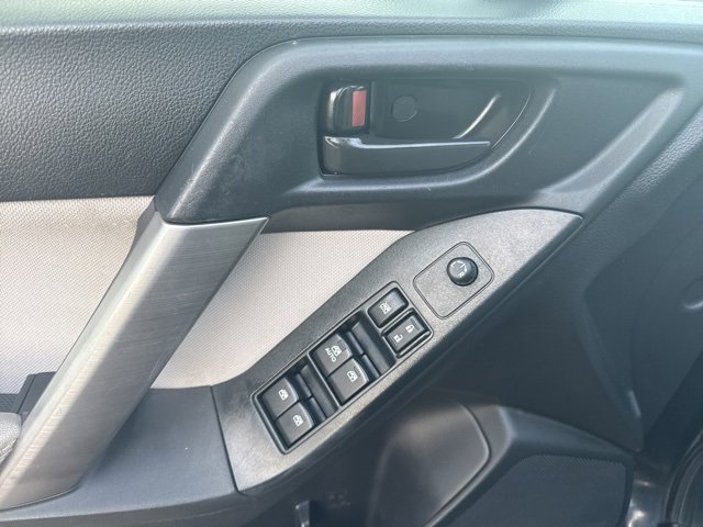 Used 2016 Subaru Forester 2.5i Premium w/ All-Weather Package image 10