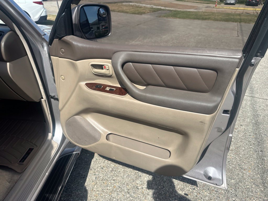Used 2000 Toyota Land Cruiser AWD/4WD image 11