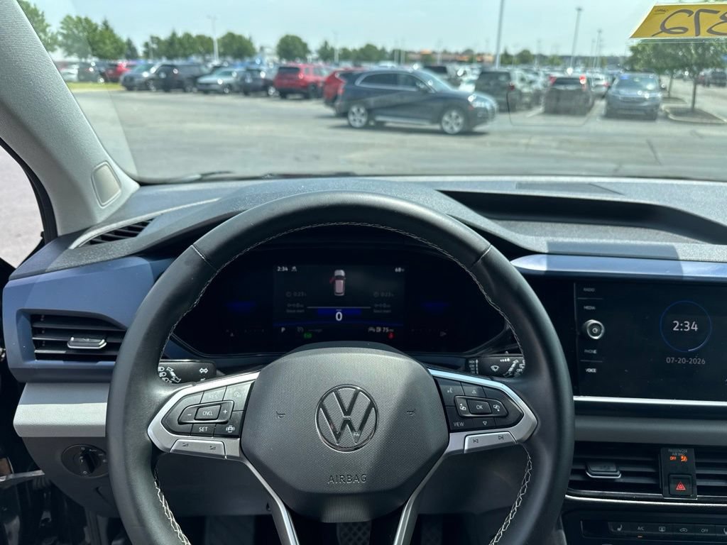 Used 2022 Volkswagen Taos SE AWD/4WD image 12
