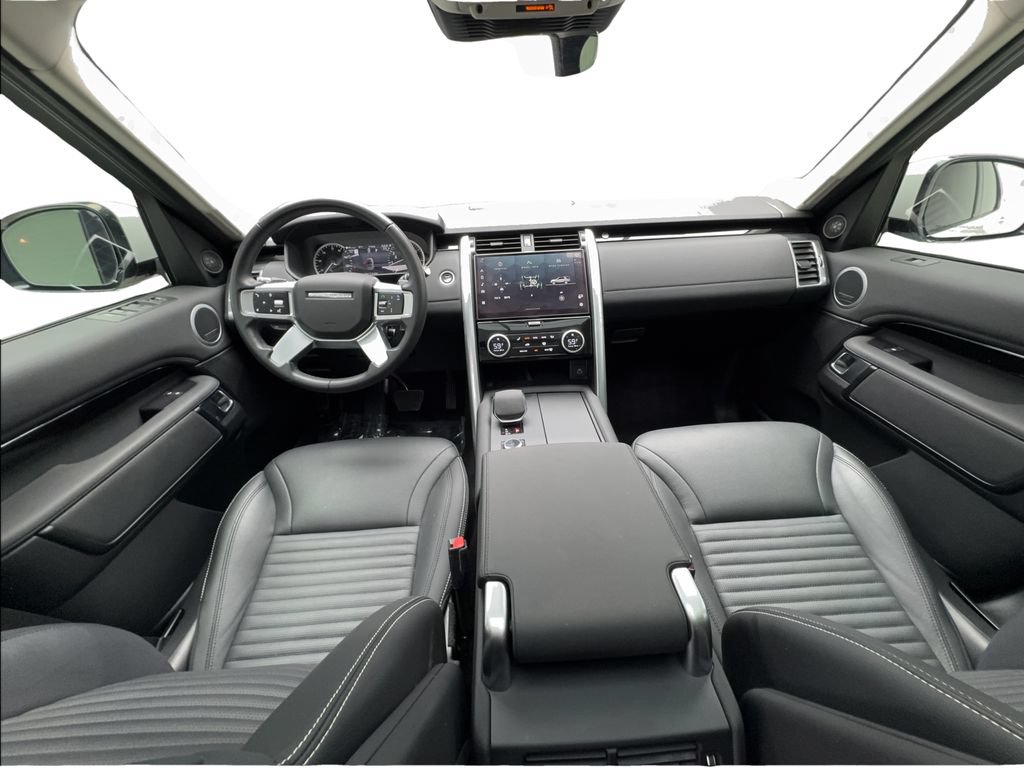 Used 2023 Land Rover Discovery S AWD/4WD image 41