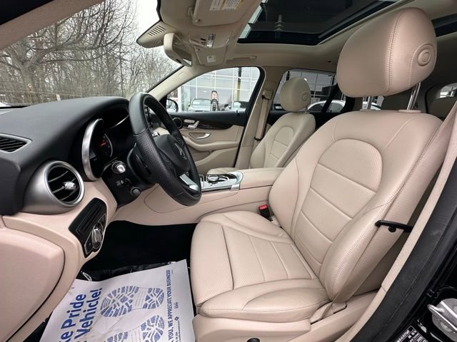 Used 2017 Mercedes-Benz GLC 300 4MATIC image 19