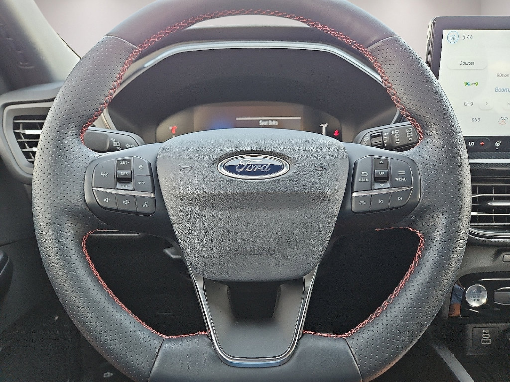Used 2024 Ford Escape ST-Line w/ Tech Pack #1 FWD image 30