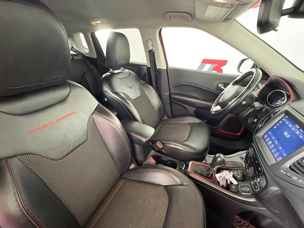 Used 2020 Jeep Compass Trailhawk AWD/4WD image 33
