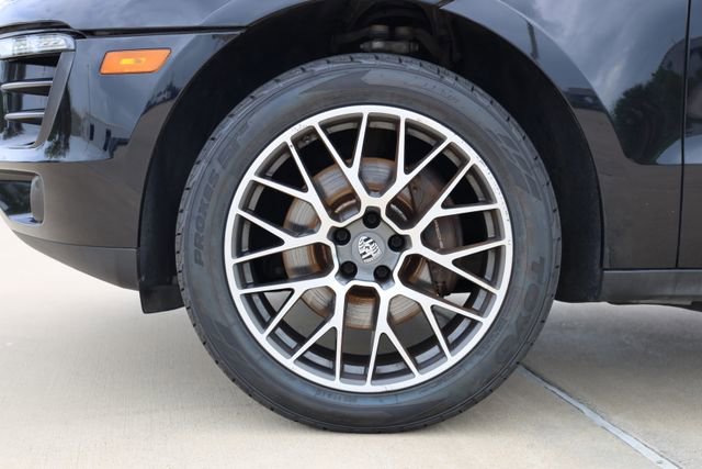 Used 2018 Porsche Macan AWD/4WD image 9
