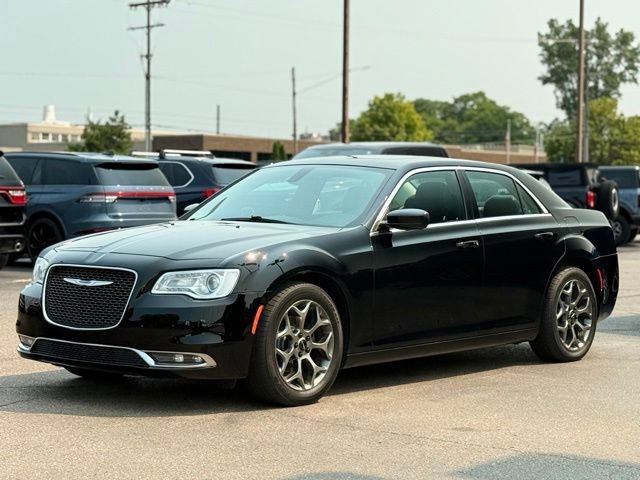 Used 2017 Chrysler 300 Touring w/ Value Package RWD image 43