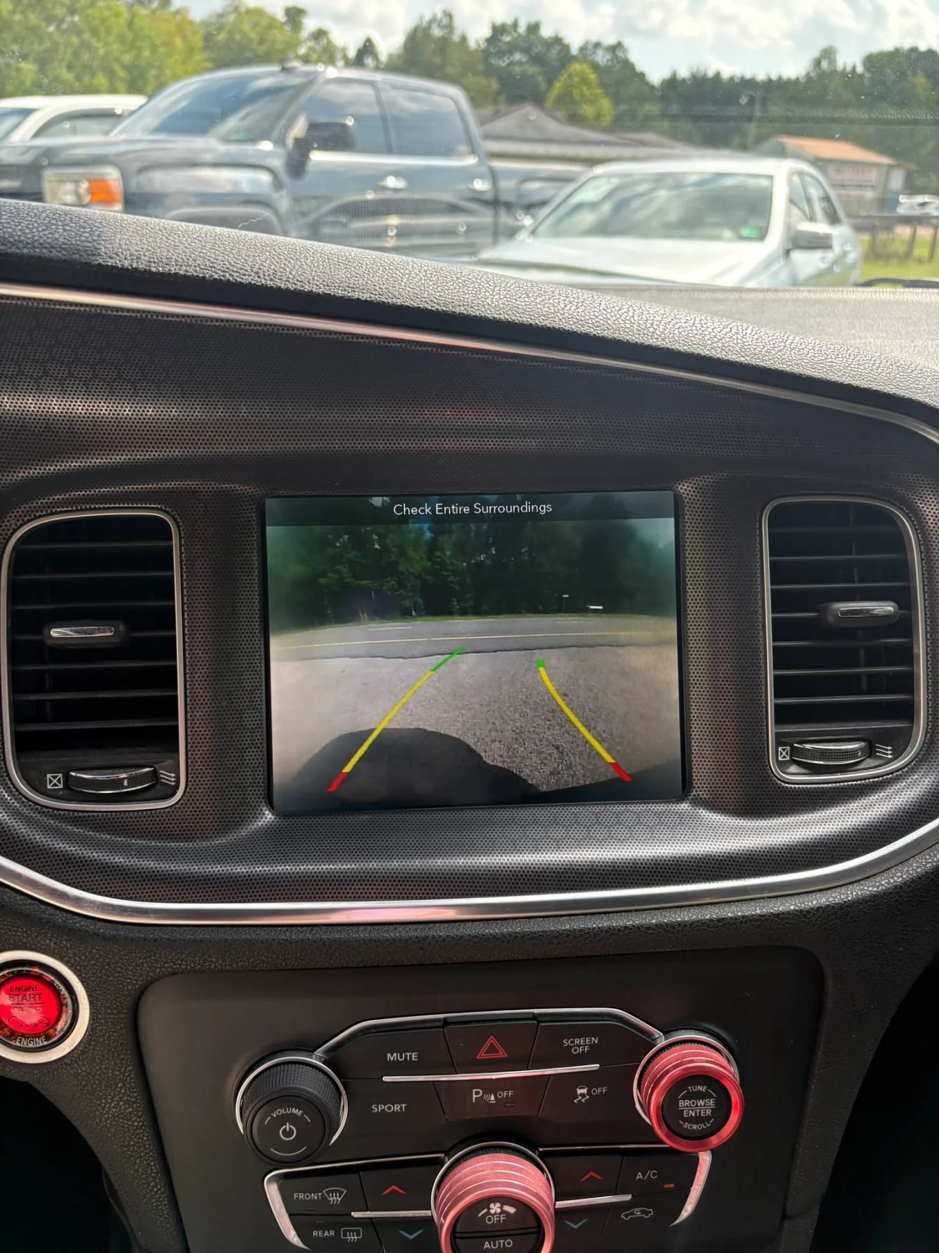 Used 2018 Dodge Charger R/T RWD image 19
