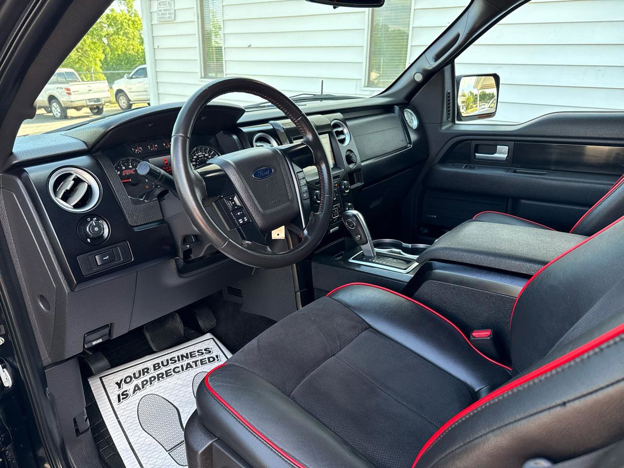 Used 2014 Ford F150 FX4 w/ Equipment Group 402A Luxury AWD/4WD image 5