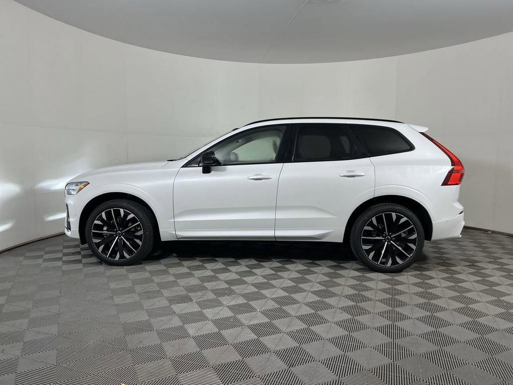 New 2026 Volvo XC60 B5 Ultra w/ Protection Package Premier image 5