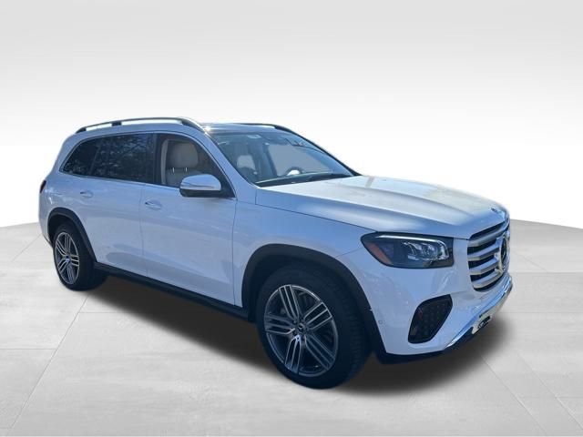 Used 2025 Mercedes-Benz GLS 450 4MATIC image 9