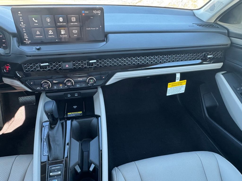 New 2025 Honda Accord EX-L image 12