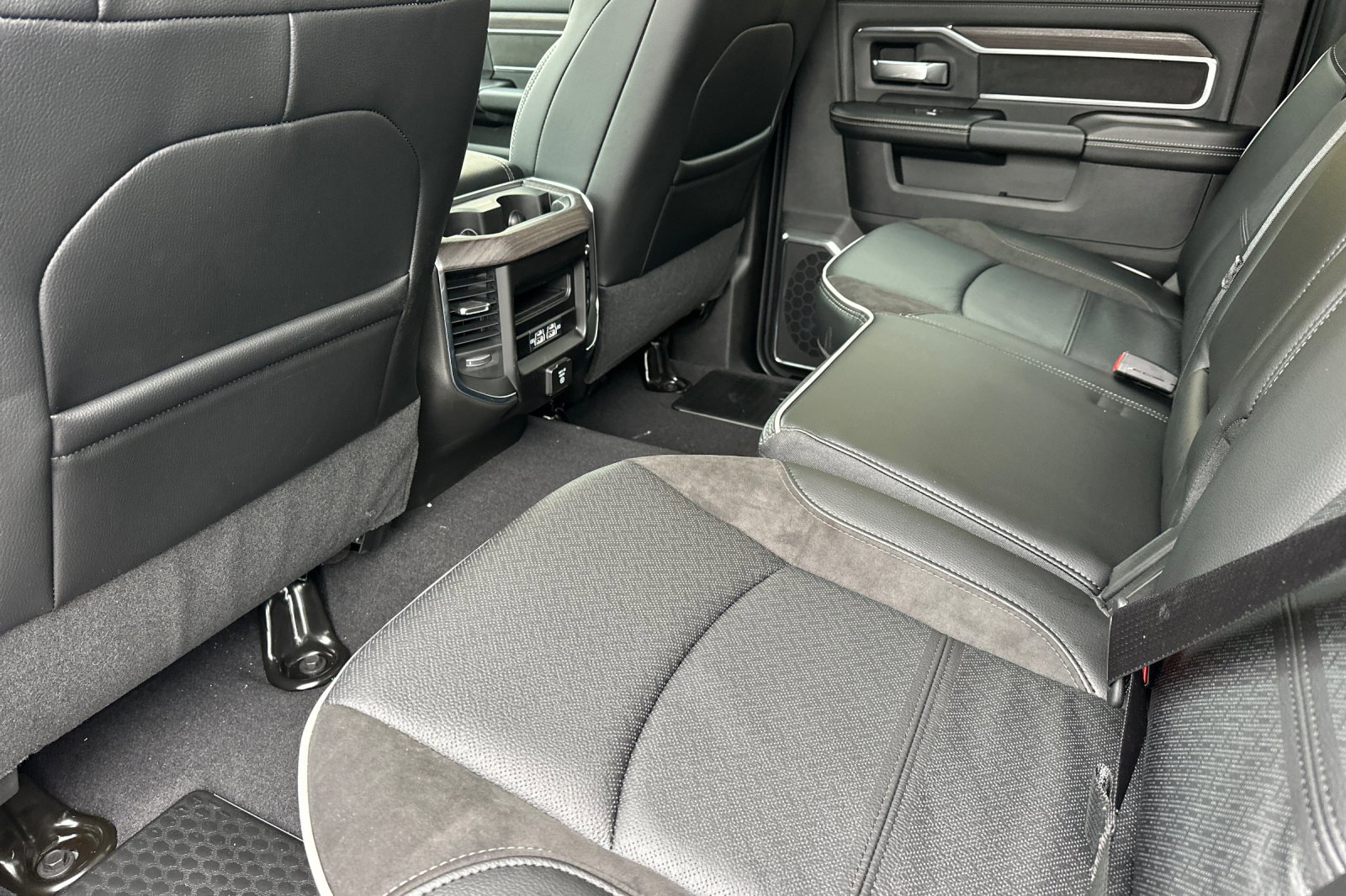 New 2026 RAM 3500 Laramie image 11