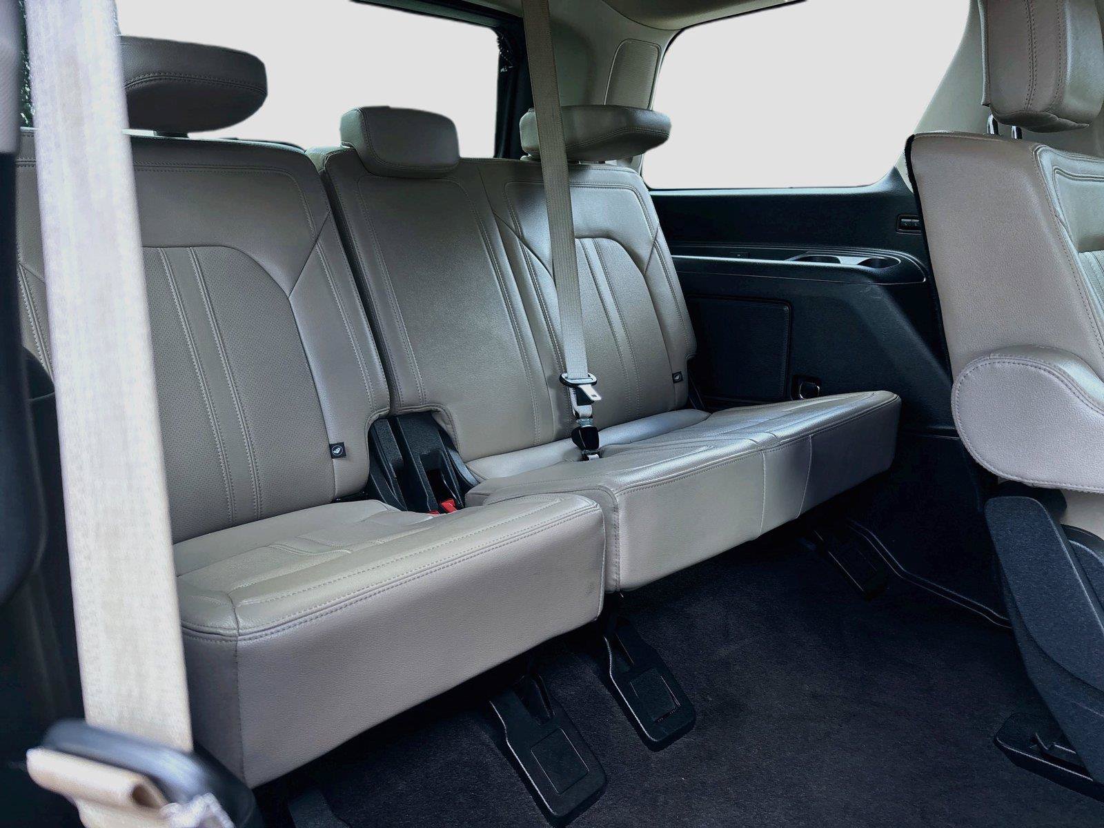 Used 2023 Ford Expedition Limited RWD image 25