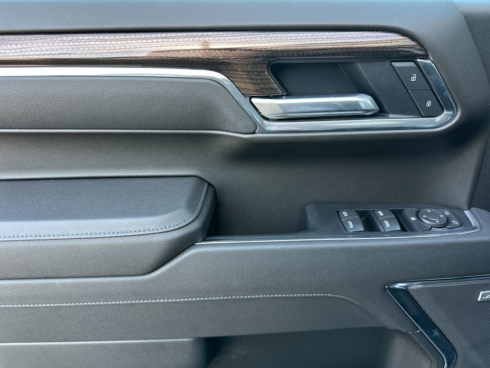 New 2026 Chevrolet Silverado 1500 LT Trail Boss w/ LT Trail Boss Premium Package AWD/4WD image 11
