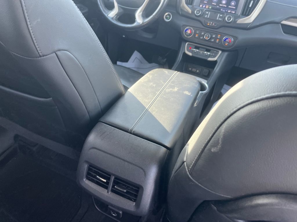 Used 2022 GMC Terrain Denali w/ Denali Premium Package image 29