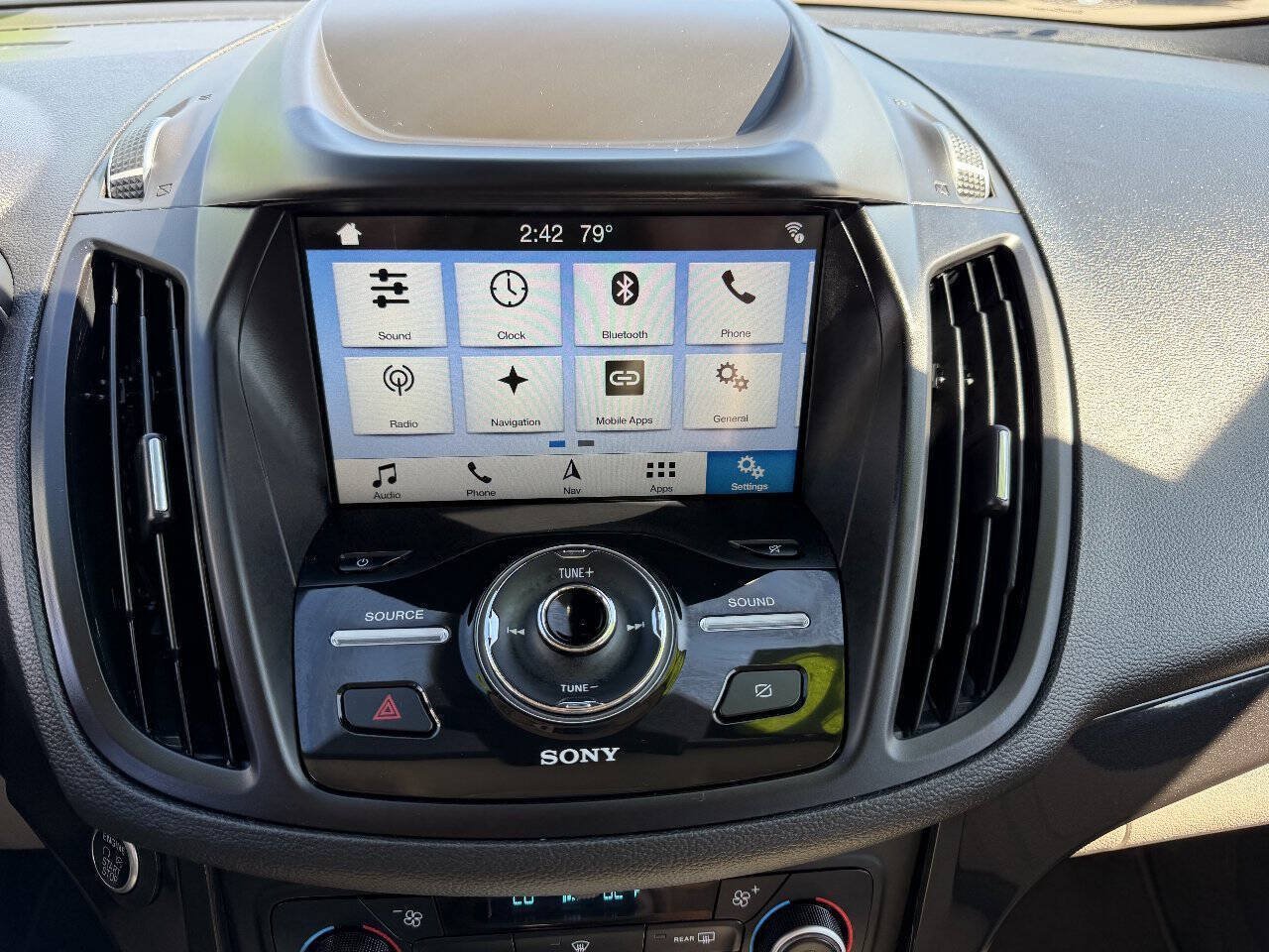 Used 2019 Ford Escape Titanium AWD/4WD image 22