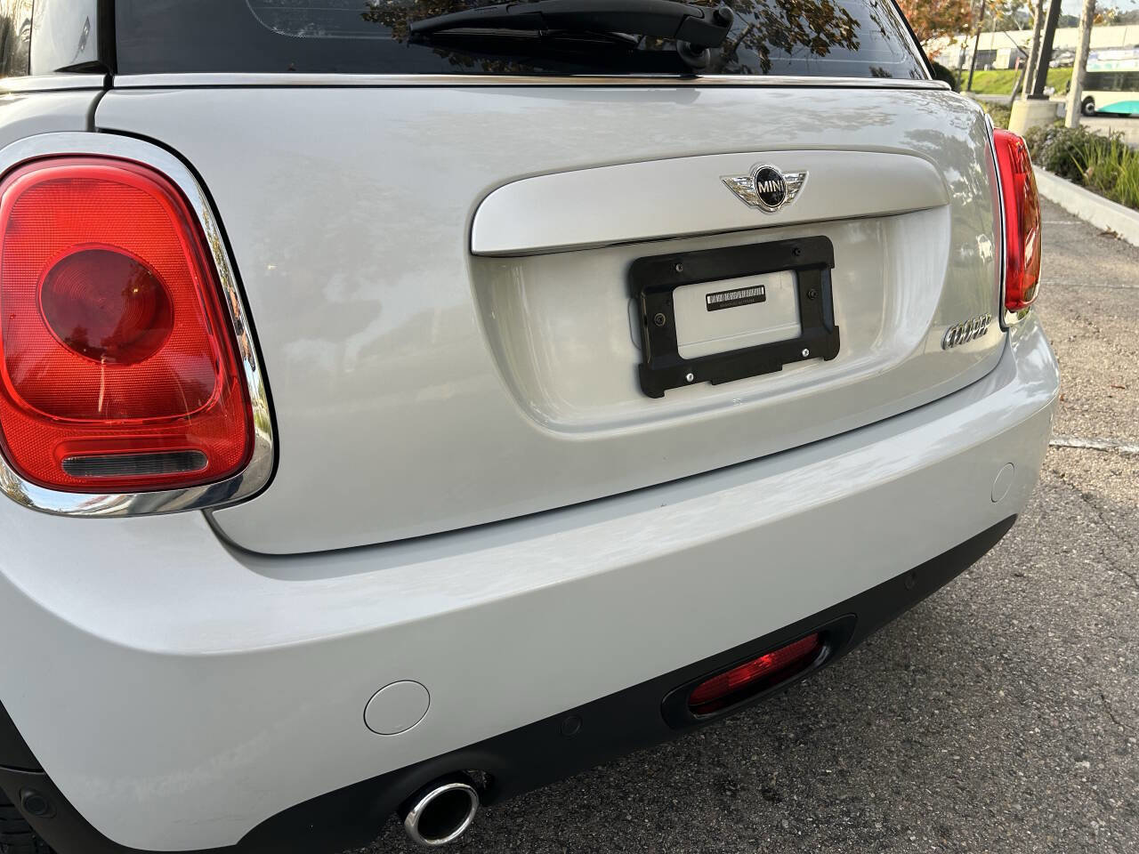 Used 2014 MINI Cooper 2-Door Hardtop w/ Premium Package image 25