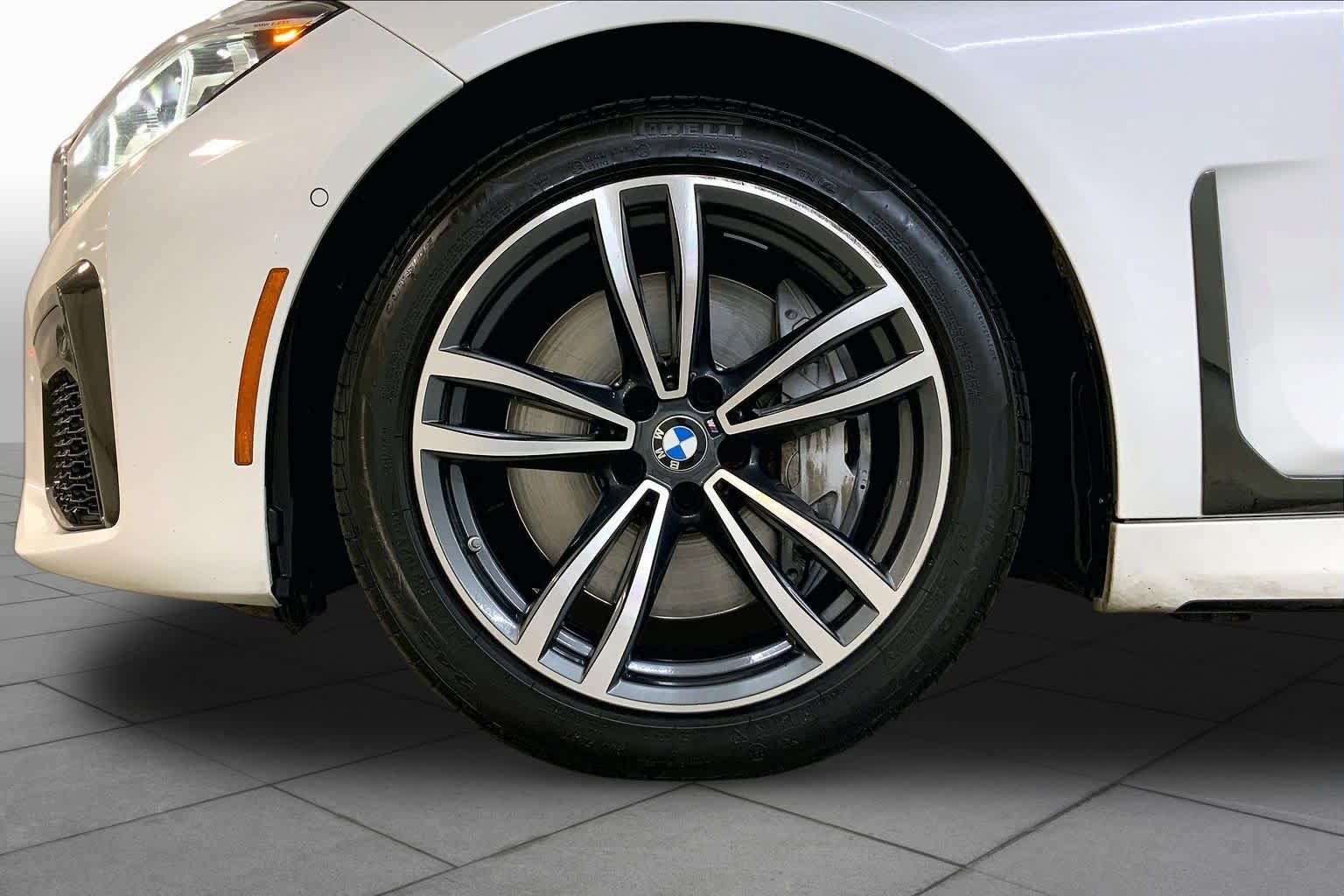 Used 2022 BMW 750i xDrive w/ Luxury Rear Seating Package AWD/4WD image 10
