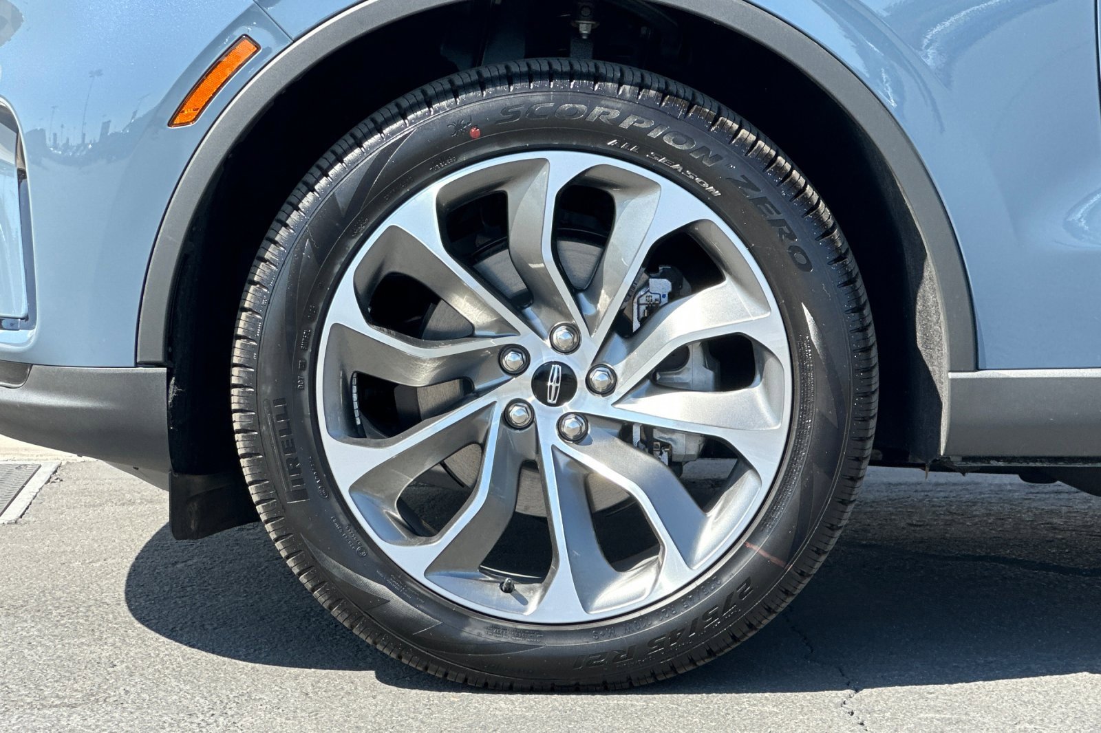 New 2025 Lincoln Aviator Reserve w/ Luxury Package image 26