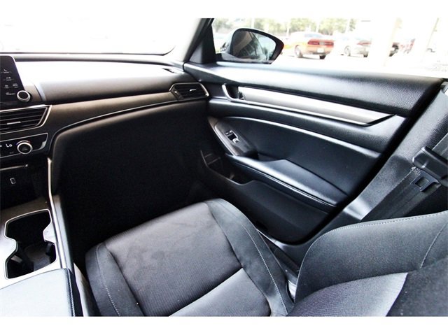 Used 2018 Honda Accord LX image 9