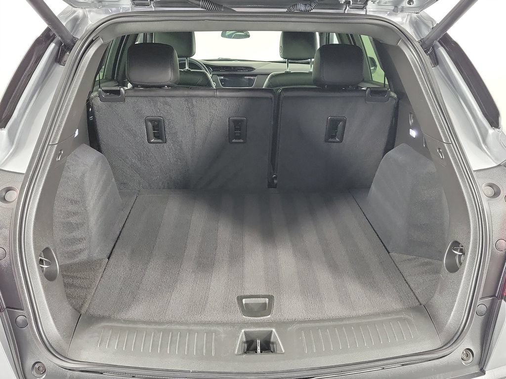 Certified 2024 Cadillac XT5 Luxury FWD image 8