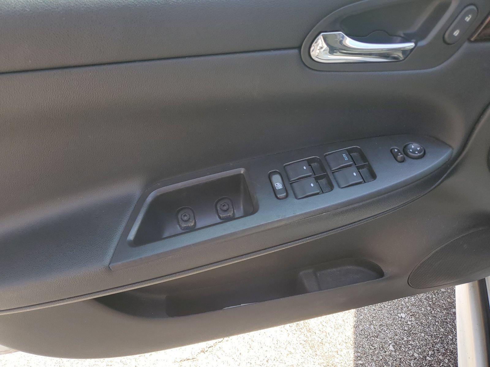 Used 2013 Chevrolet Impala LS FWD image 20