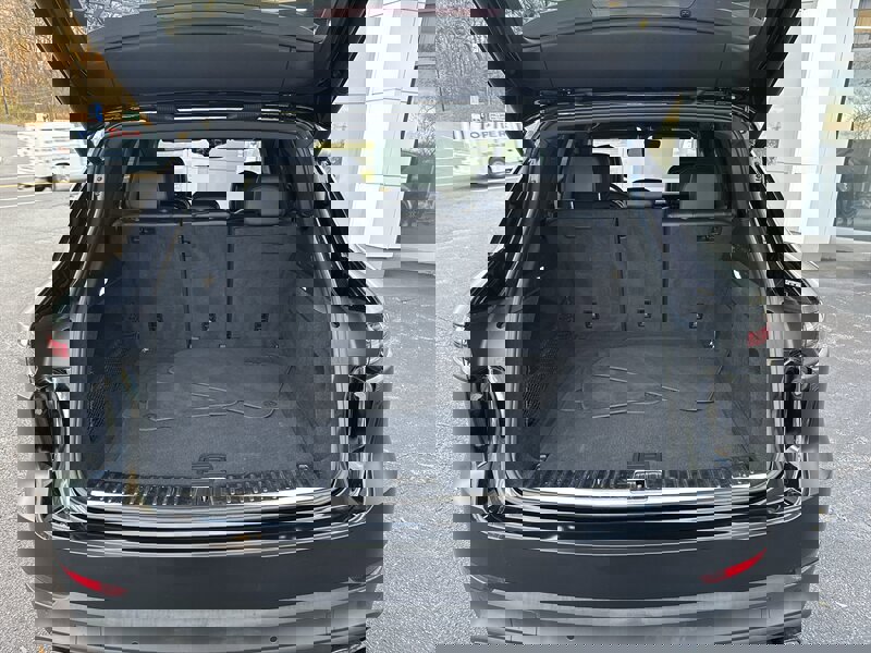 Used 2021 Porsche Cayenne S w/ Premium Package image 6