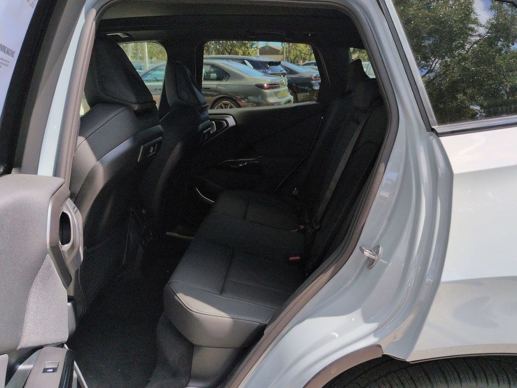New 2026 BMW X3 xDrive30i w/ Premium Package AWD/4WD image 14