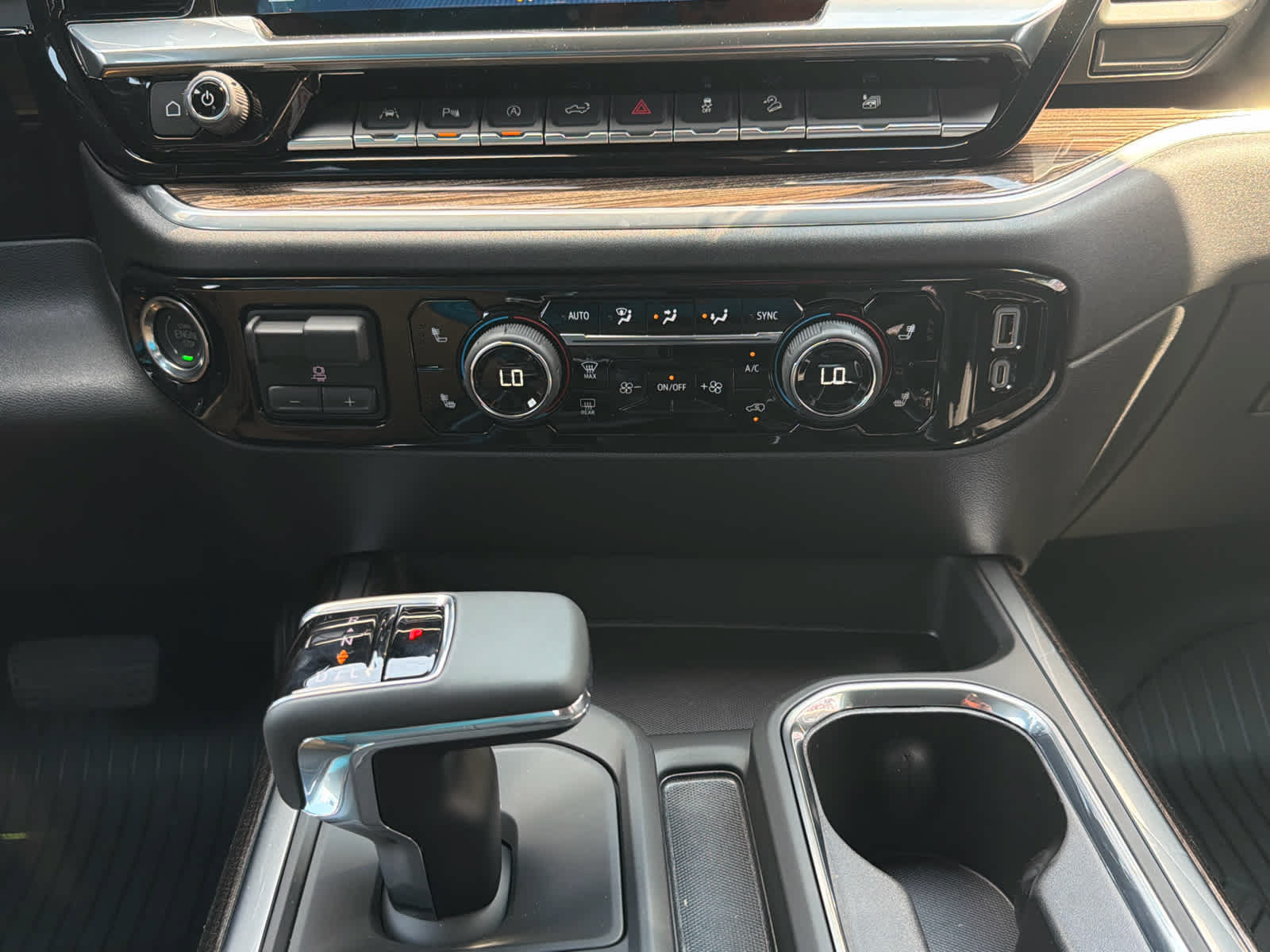 New 2026 Chevrolet Silverado 1500 RST w/ RST All Star Premium Package AWD/4WD image 29