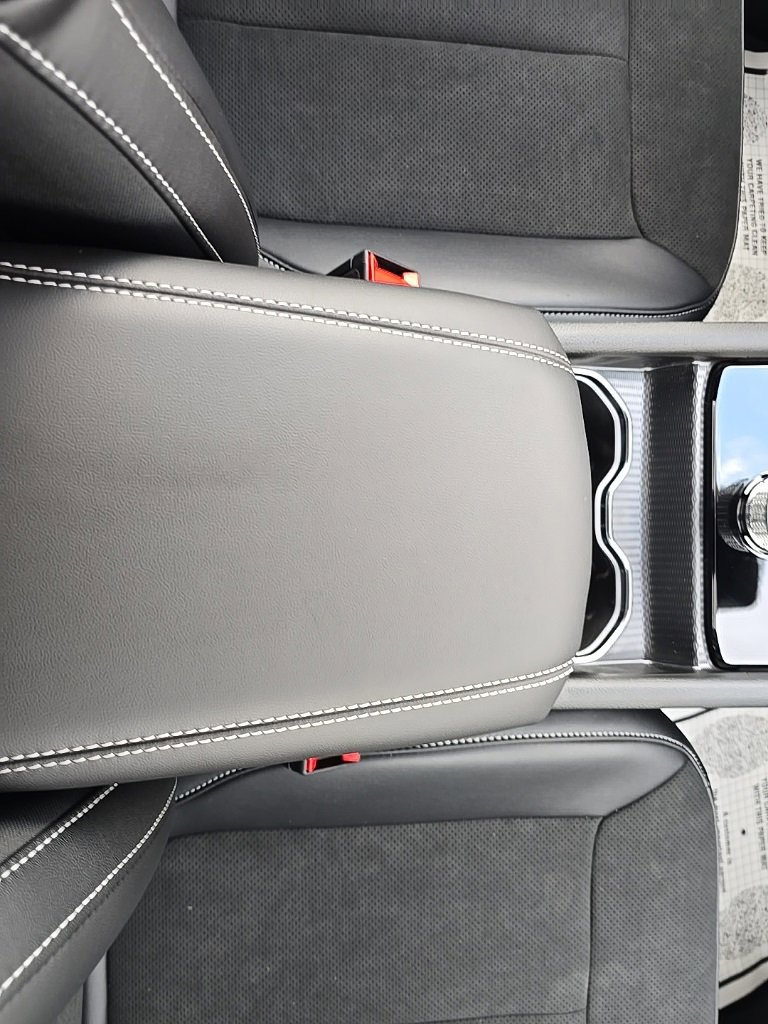 New 2025 Jeep Grand Cherokee L Altitude image 35