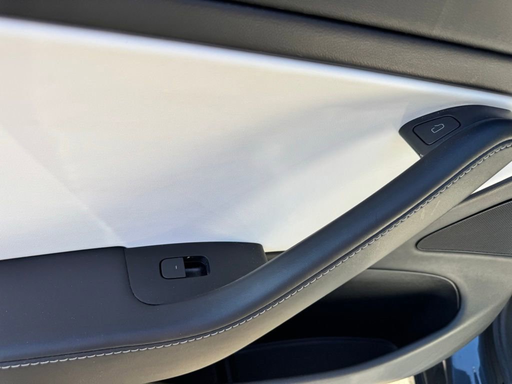 Used 2021 Tesla Model 3 Long Range image 31