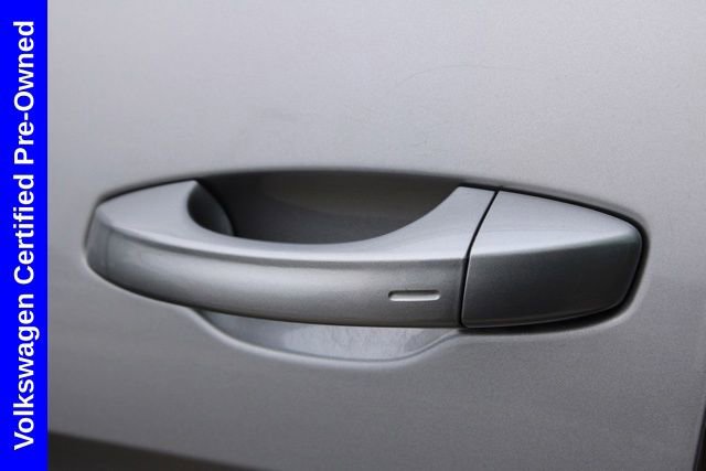 Used 2022 Volkswagen Atlas Cross Sport SE w/ Panoramic Sunroof Package image 16