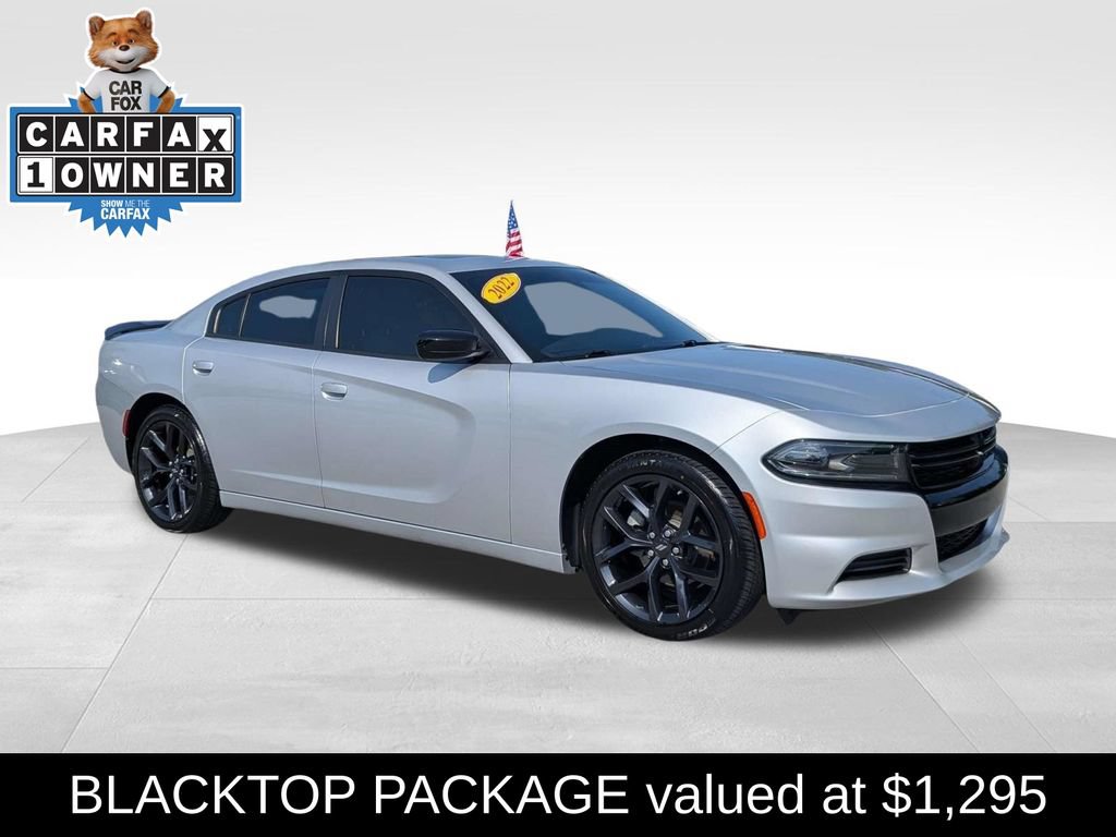 Used 2022 Dodge Charger SXT w/ Blacktop Package RWD image 1