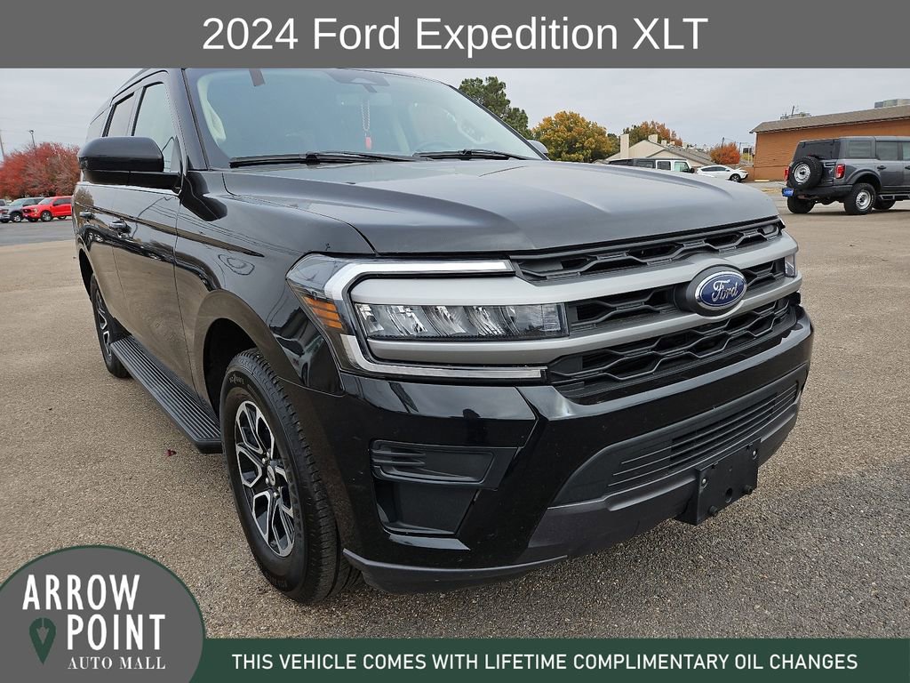 Used 2024 Ford Expedition XLT image 2