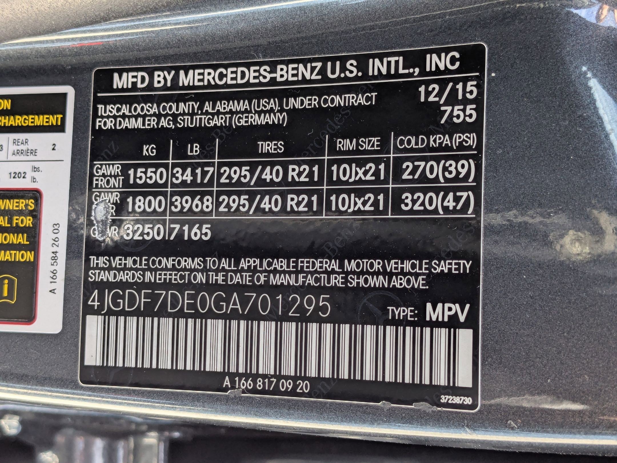 Used 2016 Mercedes-Benz GL 550 4MATIC image 35