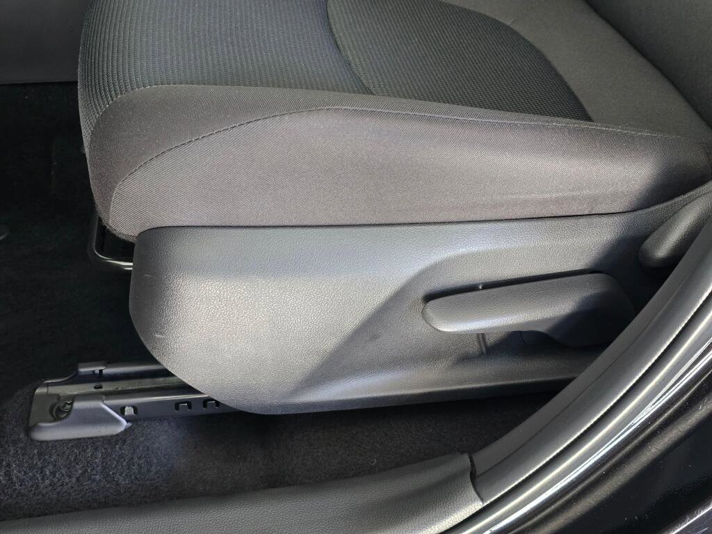 Used 2025 Toyota RAV4 LE image 24