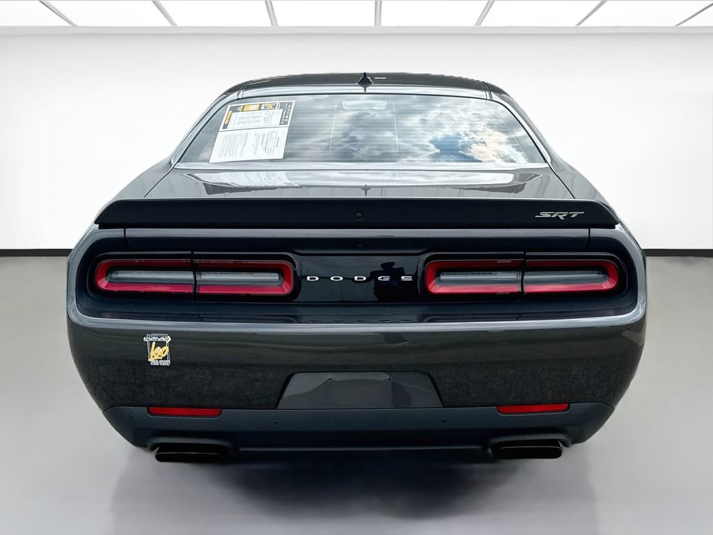 Used 2016 Dodge Challenger SRT Hellcat RWD image 6