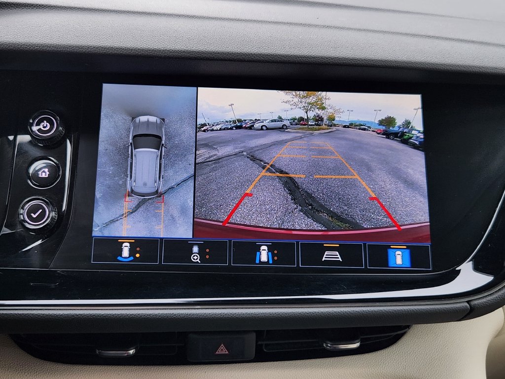 Used 2021 Buick Envision Avenir w/ Technology Package II AWD/4WD image 9