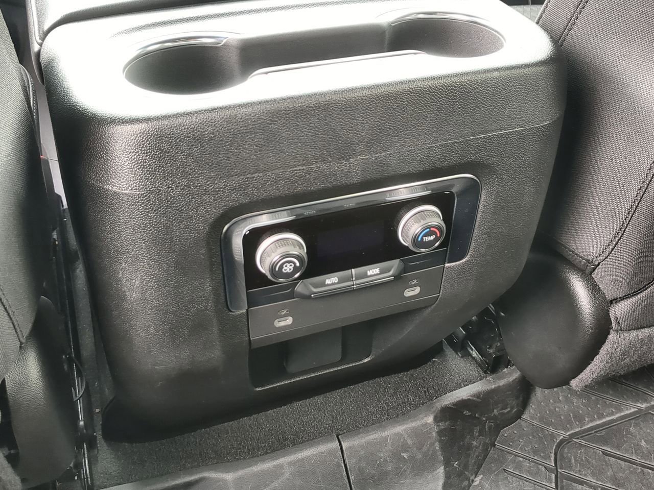 Used 2024 Chevrolet Tahoe LS image 20