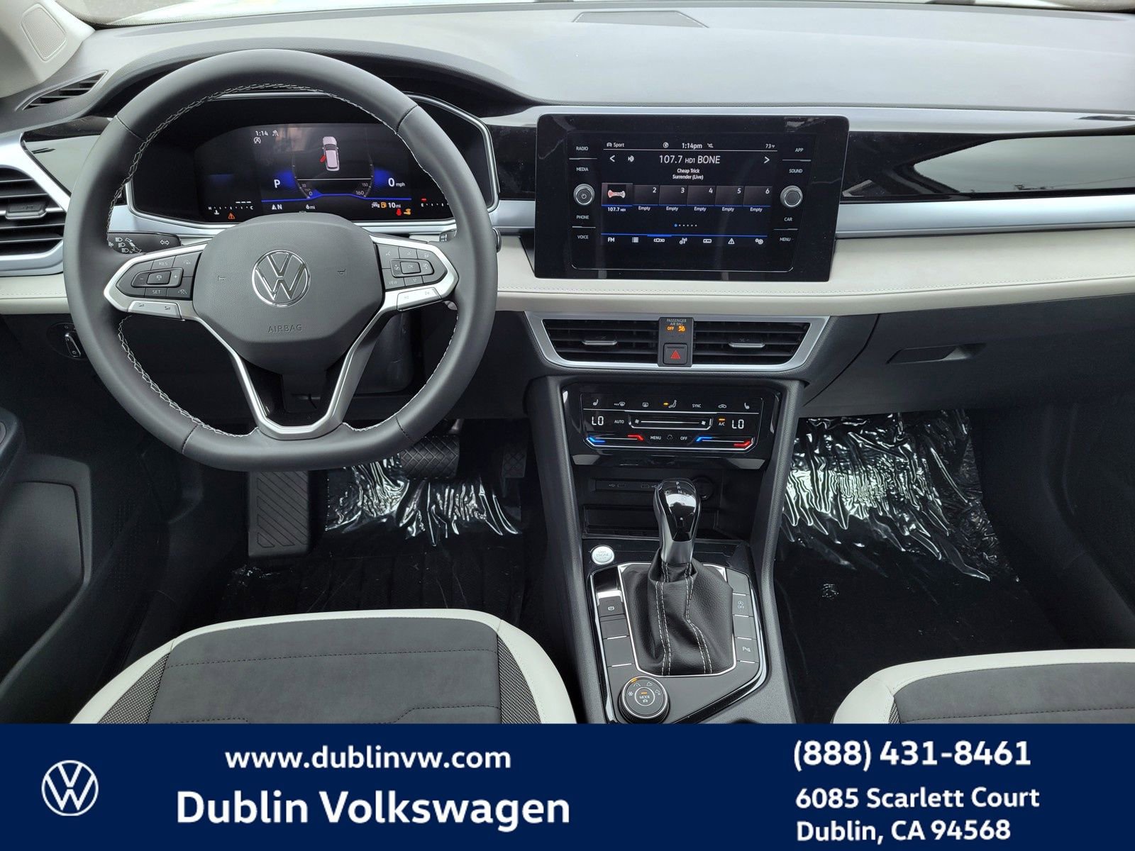 New 2025 Volkswagen Taos SE AWD/4WD image 12