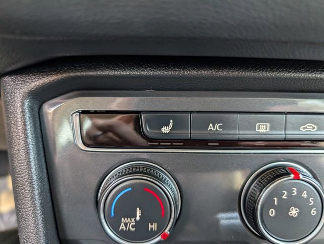 Used 2022 Volkswagen Tiguan S image 5